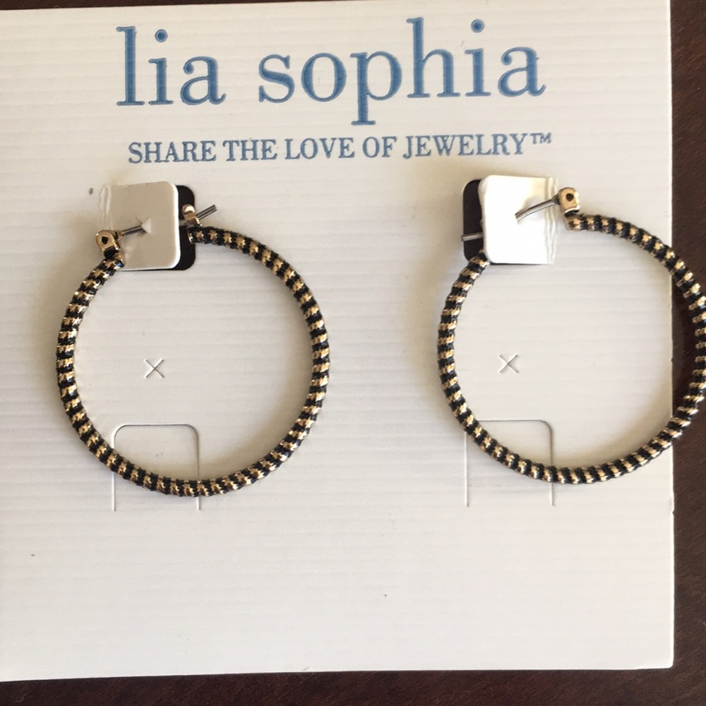 NWT Lia Sophia hoop earrings